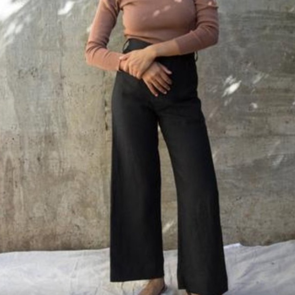 Jesse kamm black linen sailors in size 4